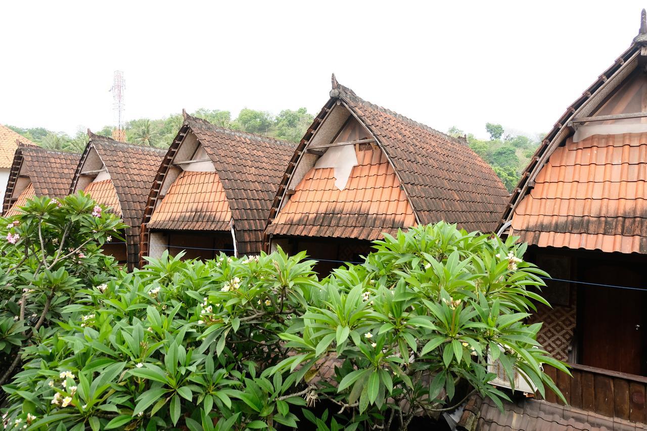 Kerti Beach Bungalow And Restaurant Padangbai  Esterno foto